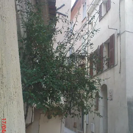 Dans Village Medieval Pietonnier, Executive Vue Exceptionnelle