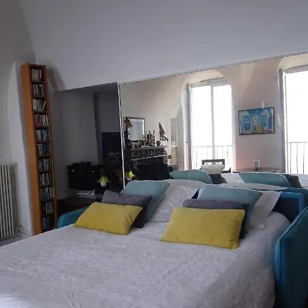 Dans Village Medieval Pietonnier, Executive Vue Exceptionnelle Apartment *