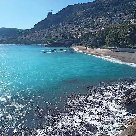 Dans Village Médiéval Piétonnier, Exécutive Vue Exceptionnelle