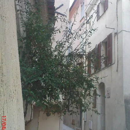 Dans Village Medieval Pietonnier, Executive Vue Exceptionnelle
